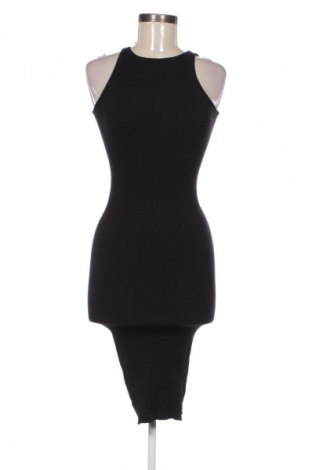 Šaty  Bershka, Velikost XS, Barva Černá, Cena  367,00 Kč