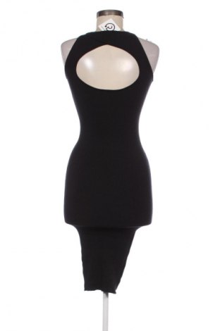 Šaty  Bershka, Velikost XS, Barva Černá, Cena  367,00 Kč