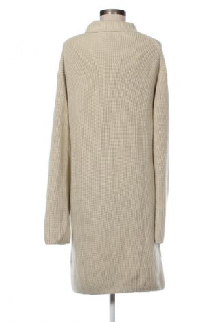 Рокля Calvin Klein Jeans, Размер L, Цвят Бежов, Цена 77,99 лв.