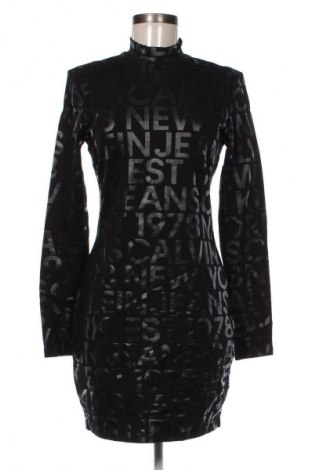 Kleid Calvin Klein Jeans, Größe M, Farbe Schwarz, Preis € 117,99