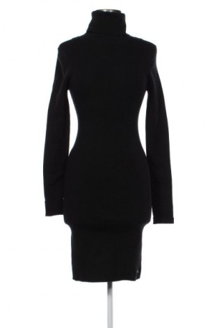 Sukienka Calvin Klein Jeans, Rozmiar M, Kolor Czarny, Cena 462,99 zł