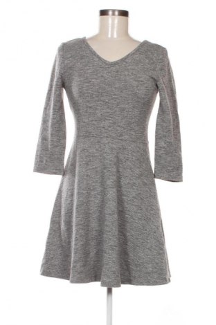Kleid Clockhouse, Größe S, Farbe Grau, Preis € 20,99
