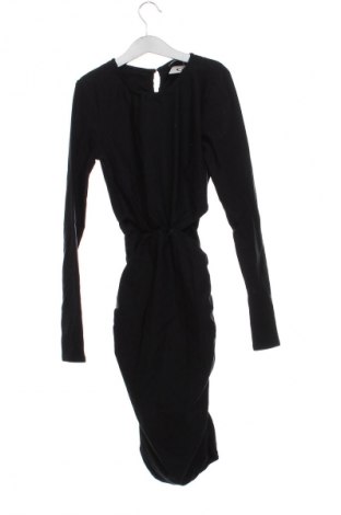 Φόρεμα Cropp, Μέγεθος XS, Χρώμα Μαύρο, Τιμή 24,57 €