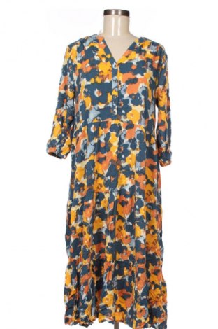 Kleid Damart, Größe M, Farbe Mehrfarbig, Preis 20,99 €