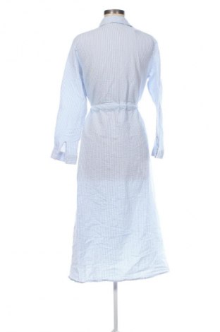 Kleid Defacto, Größe M, Farbe Mehrfarbig, Preis 33,99 €