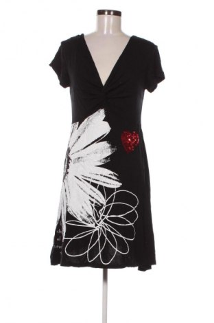 Рокля Desigual, Размер L, Цвят Многоцветен, Цена 89,99 лв.