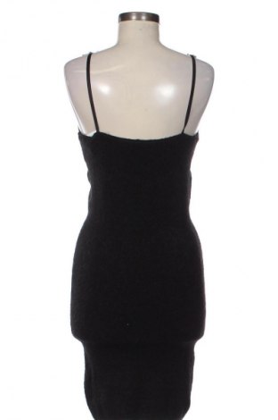 Kleid Guess, Größe M, Farbe Schwarz, Preis 93,99 €