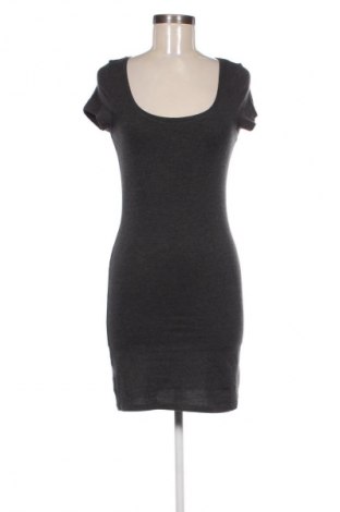 Rochie H&M, Mărime S, Culoare Gri, Preț 76,70 Lei