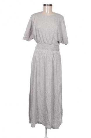 Šaty  H&M, Veľkosť M, Farba Sivá, Cena  27,70 €