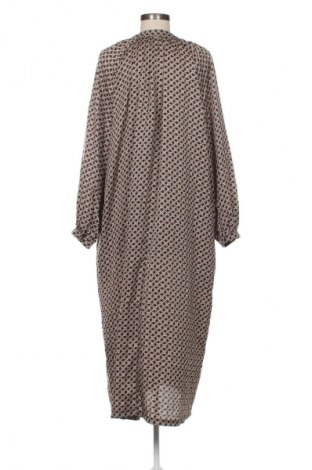 Рокля H&M, Размер L, Цвят Многоцветен, Цена 29,99 лв.