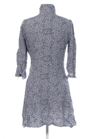 Рокля H&M Divided, Размер M, Цвят Многоцветен, Цена 29,99 лв.