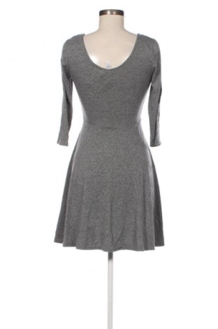 Šaty  H&M Divided, Velikost S, Barva Šedá, Cena  469,00 Kč