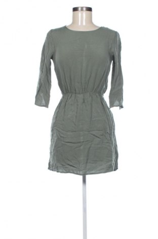 Kleid H&M Divided, Größe XXS, Farbe Grün, Preis 15,00 €