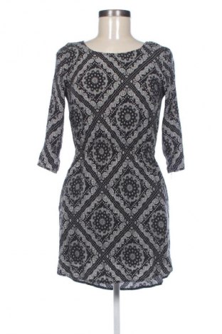 Šaty  H&M Divided, Velikost S, Barva Vícebarevné, Cena  369,00 Kč
