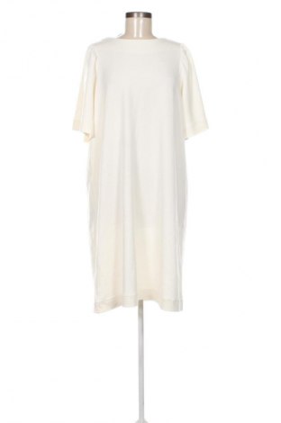 Рокля In Wear, Размер XXL, Цвят Екрю, Цена 189,99 лв.