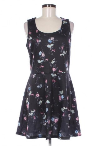 Kleid Laura Torelli, Größe M, Farbe Mehrfarbig, Preis 27,99 €