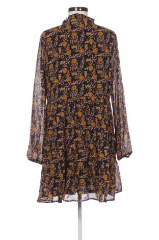Kleid Loavies, Größe M, Farbe Mehrfarbig, Preis 33,99 €