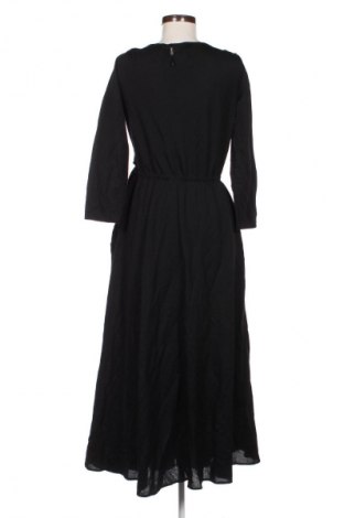 Рокля Massimo Dutti, Размер M, Цвят Черен, Цена 82,99 лв.