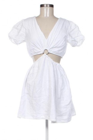 Kleid Missguided, Größe S, Farbe Weiß, Preis 17,99 €