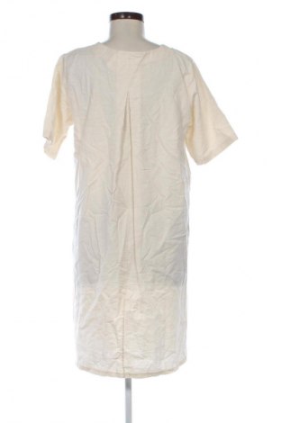 Ruha NEW COLLECTION, Méret M, Szín Ekrü
, Ár 13 039 Ft