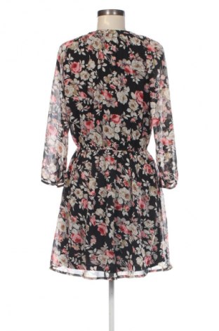 Kleid ONLY, Größe M, Farbe Mehrfarbig, Preis 18,99 €