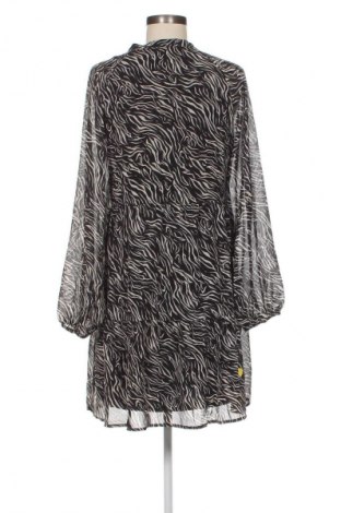 Kleid Object, Größe M, Farbe Mehrfarbig, Preis 74,99 €