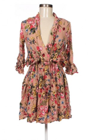 Šaty  Pretty Little Thing, Velikost XS, Barva Vícebarevné, Cena  469,00 Kč