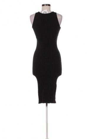 Šaty  Pull&Bear, Velikost S, Barva Černá, Cena  469,00 Kč