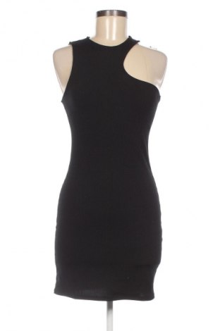 Φόρεμα Pull&Bear, Μέγεθος S, Χρώμα Μαύρο, Τιμή 11,99 €
