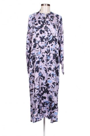 Kleid Selected Femme, Größe S, Farbe Mehrfarbig, Preis 132,99 €