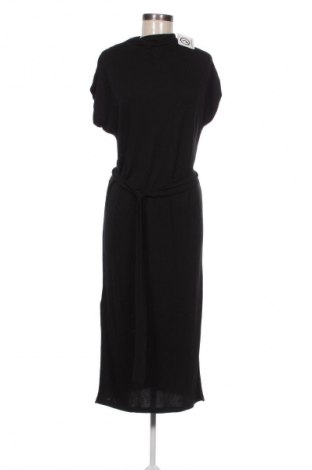 Kleid Selected Femme, Größe XS, Farbe Schwarz, Preis 95,65 €