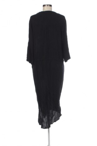 Φόρεμα Soaked In Luxury, Μέγεθος XL, Χρώμα Μαύρο, Τιμή 122,99 €