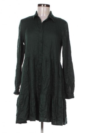 Φόρεμα Stradivarius, Μέγεθος S, Χρώμα Πράσινο, Τιμή 30,99 €