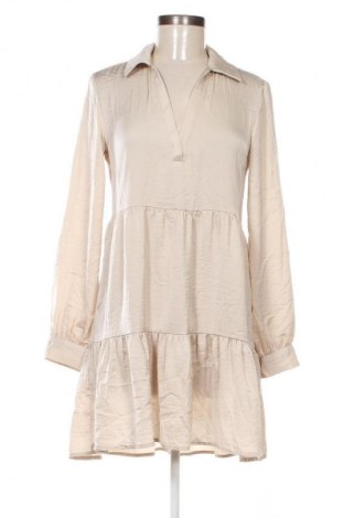 Rochie Stradivarius, Mărime S, Culoare Bej, Preț 98,99 Lei