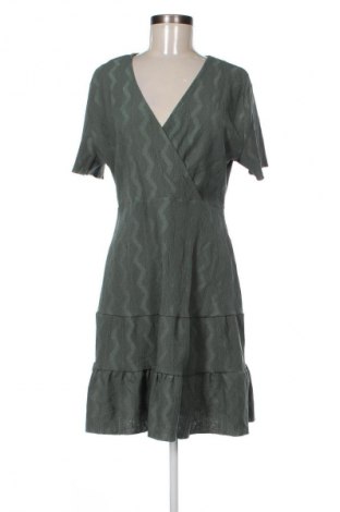 Kleid Supertrash, Größe L, Farbe Grün, Preis € 30,99