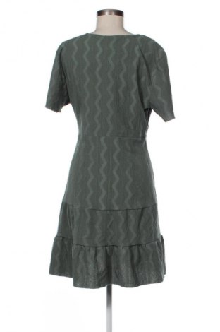 Kleid Supertrash, Größe L, Farbe Grün, Preis € 30,99
