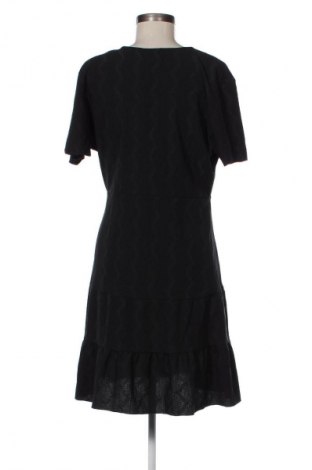 Φόρεμα Supertrash, Μέγεθος L, Χρώμα Μαύρο, Τιμή 27,99 €