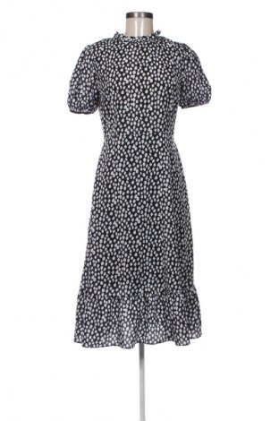 Kleid Trendyol, Größe M, Farbe Mehrfarbig, Preis 25,00 €