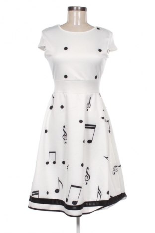 Kleid Unbranded, Größe S, Farbe Weiß, Preis € 11,99