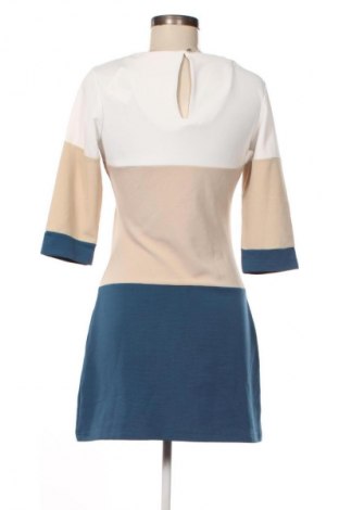 Kleid Unbranded, Größe M, Farbe Mehrfarbig, Preis 20,99 €