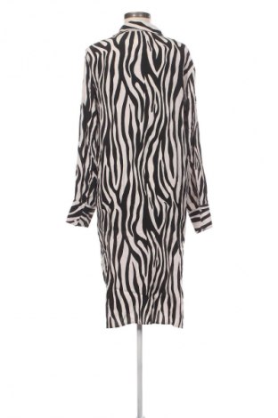 Kleid VILA, Größe XL, Farbe Mehrfarbig, Preis 53,99 €