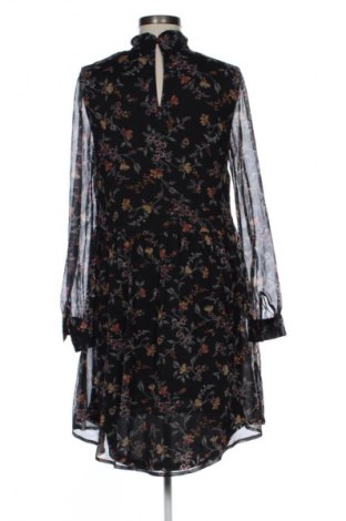 Rochie Vero Moda, Mărime M, Culoare Multicolor, Preț 91,99 Lei