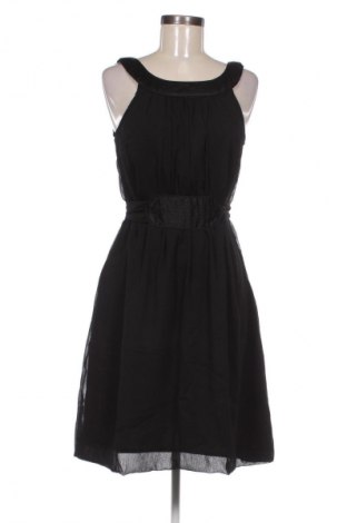 Рокля Vero Moda, Размер M, Цвят Черен, Цена 27,37 лв.