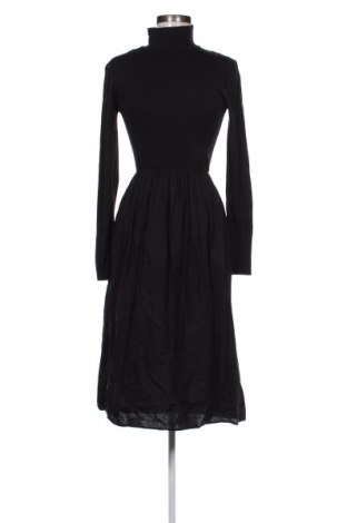 Kleid Zara, Größe M, Farbe Schwarz, Preis 17,39 €