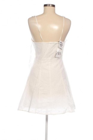 Kleid Zara, Größe M, Farbe Weiß, Preis € 31,71