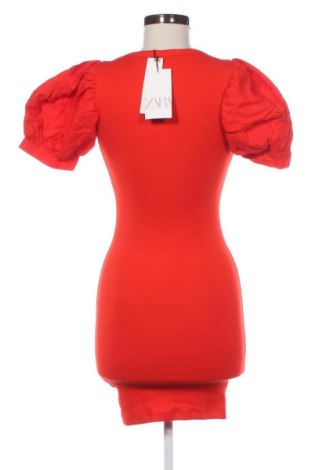 Rochie Zara, Mărime S, Culoare Roșu, Preț 200,99 Lei