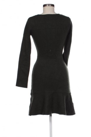 Kleid Zara, Größe M, Farbe Grün, Preis € 13,99