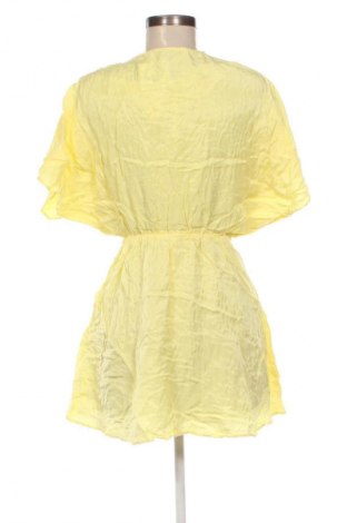 Рокля Zara, Размер XS, Цвят Жълт, Цена 28,99 лв.