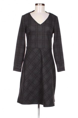 Kleid Zero, Größe M, Farbe Mehrfarbig, Preis 33,99 €