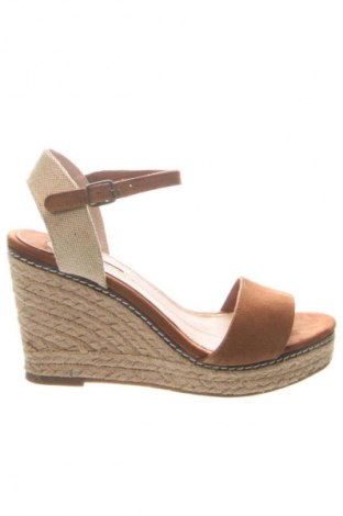 Sandalen Oysho, Größe 38, Farbe Beige, Preis € 28,13